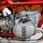 BMW R60/2 - 1966 - Engine, Cylinder, Rocker Cover, Spark Plug and Air Filter.