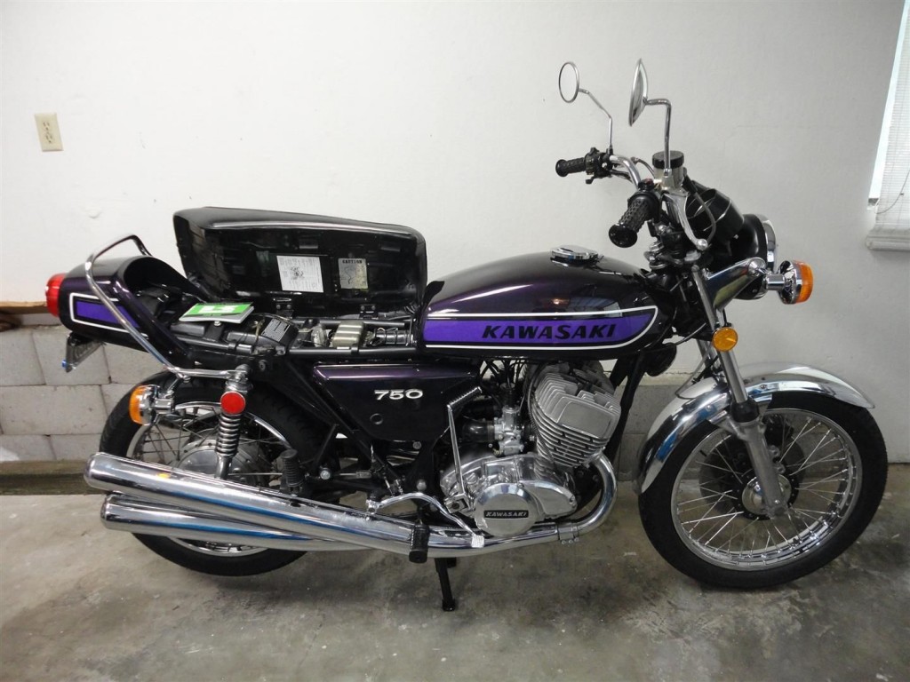 Kawasaki H2C - 1975 - Restored Classic Motorcycles at Bikes Restored |Bikes