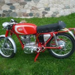 Ducati Mach 1 - 1965 - Left Side View, Motor and Transmission, Kick Start, Swing Arm, Seat and Tank.