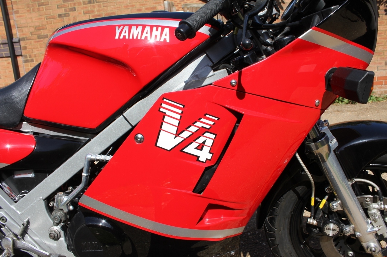 Yamaha RD500LC - 1984