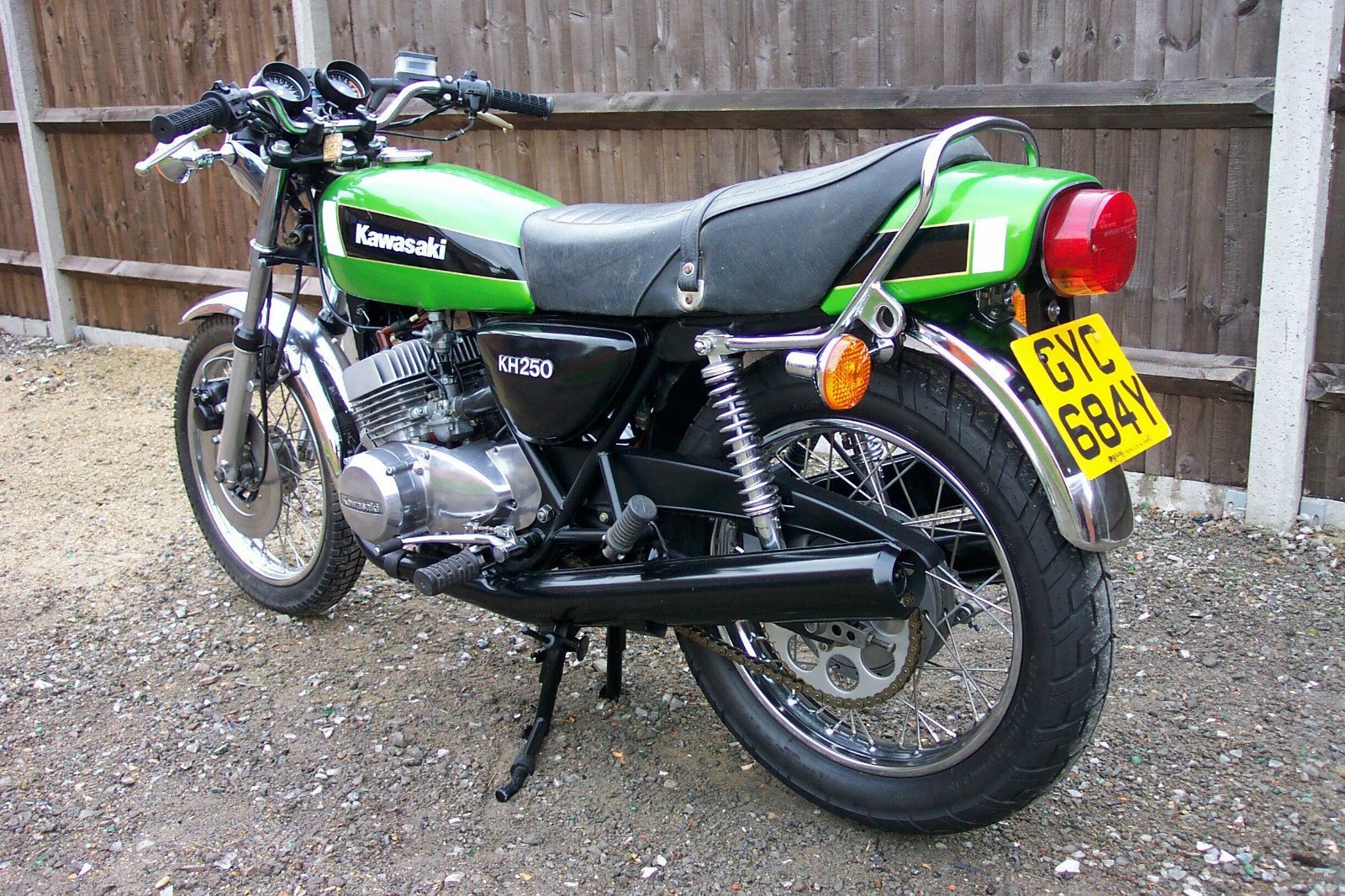 Kawasaki KH250 B4 - 1983