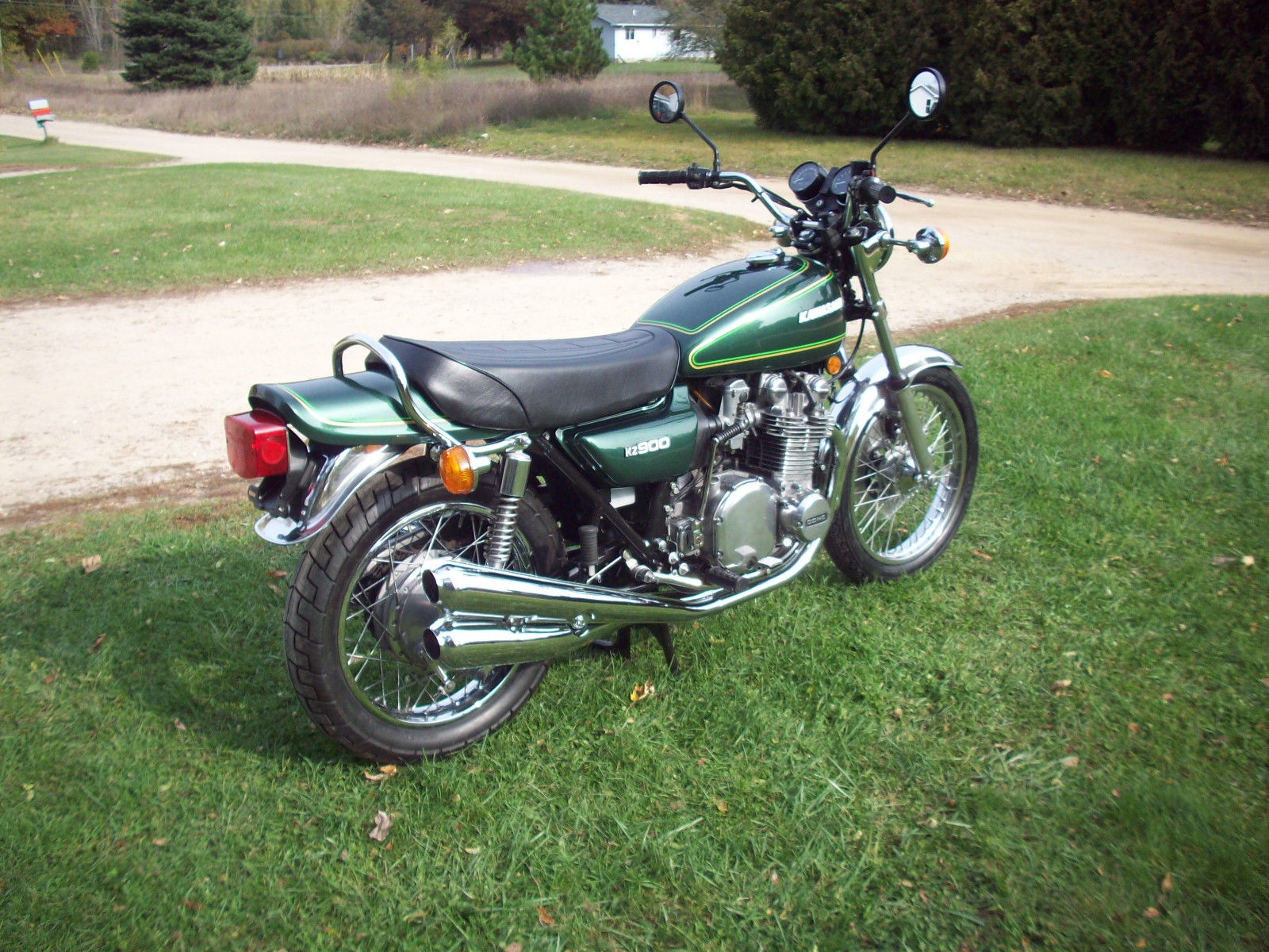 Kawasaki KZ900 - 1976