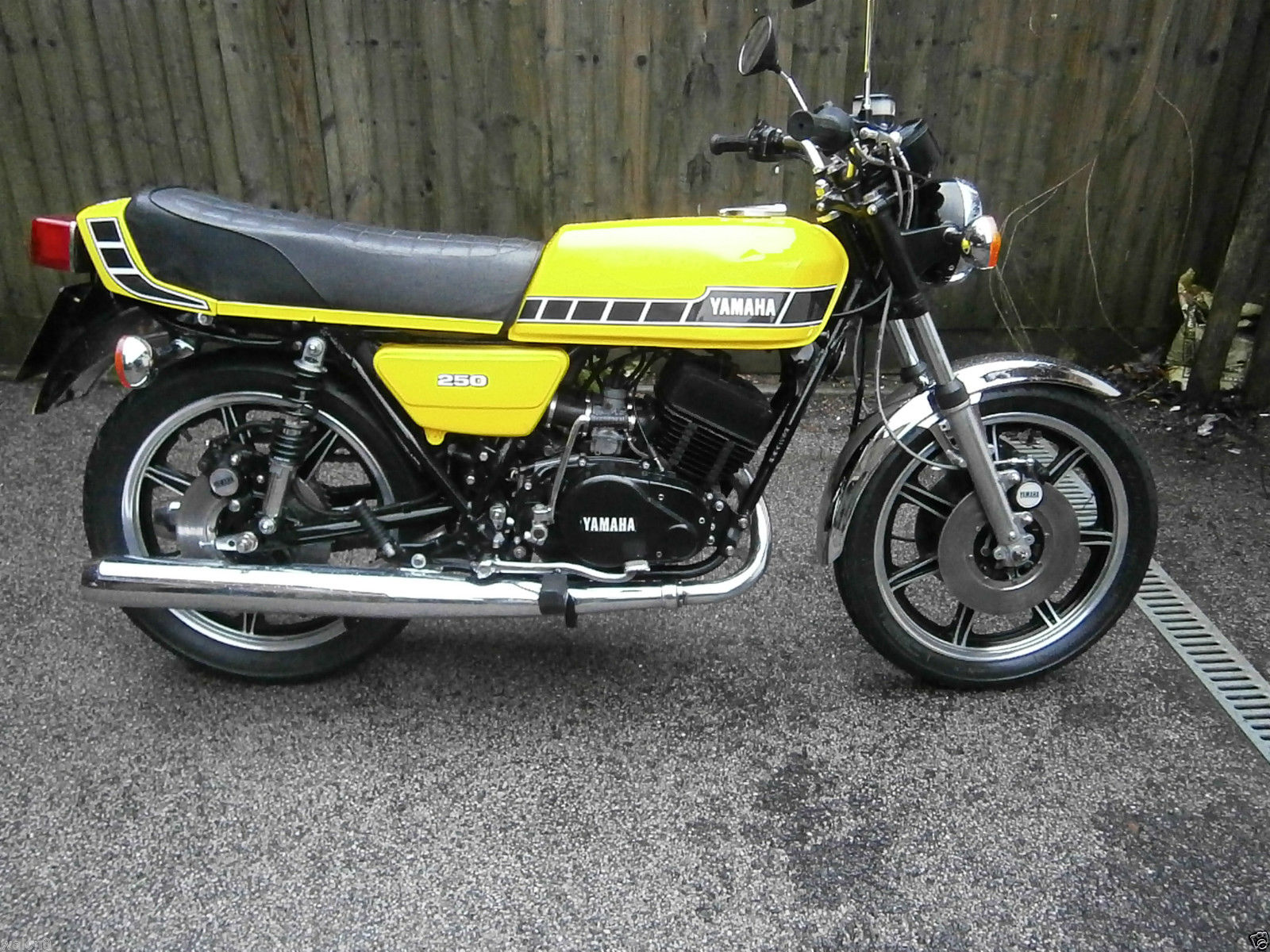 Yamaha RD250DX - 1979