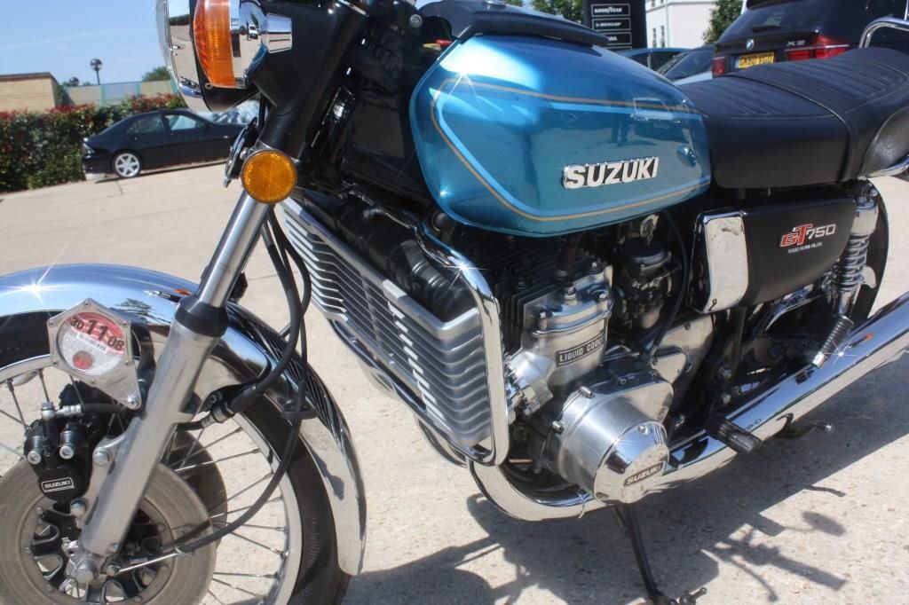 Suzuki GT750B - 1977