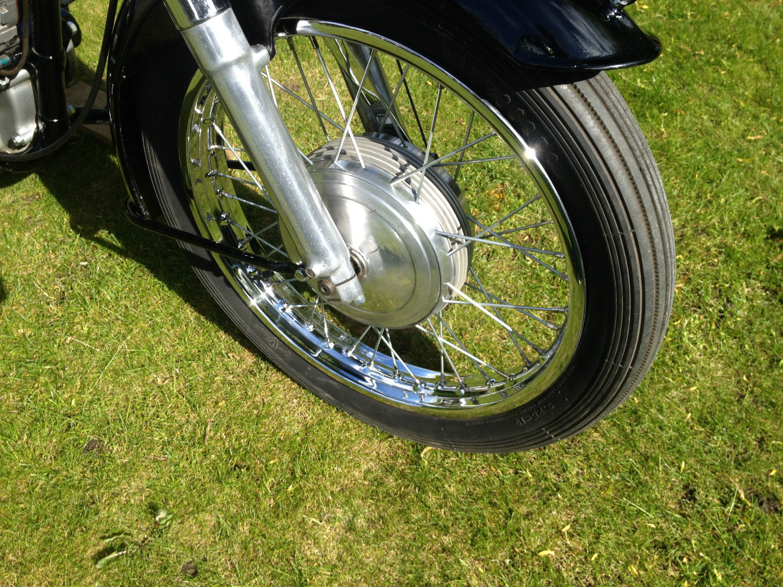 AJS 16MS - 1957 - Front Wheel, Front Forks, Wheel Hub and Tyre.