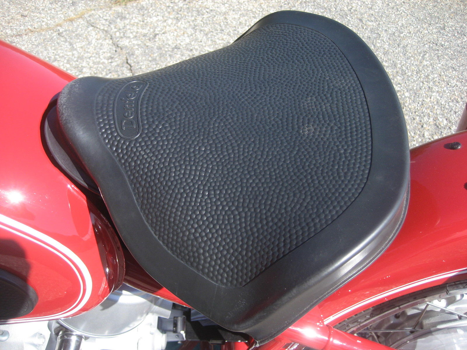 BMW R60 - 1969 - Replacement Seat.
