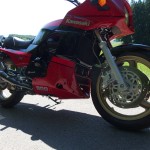 Kawasaki GPZ900R - 1989 - Forks, Fairing, Decals, Disc, Stand and Engine.