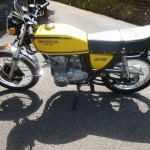 Honda CB400/4 - 1976 - Tank and Side Panels, Chain Guard and Gas Tank.