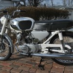 Honda CB160 Sport - 1969 - Left Side View, Petrol Tank, Engine and Transmission, Side Panel and Seat.