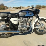 Honda CB450 Black Bomber - 1967 - Right Side View, Engine and Gearbox, Brake Lever, Gas Tank and Side Panel.