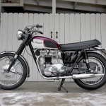 Triumph Bonneville - 1967 - Left Side View, Exhaust System, Seat, Front Forks, Rear Suspension and Fenders.