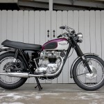Triumph Bonneville - 1967 - Right Side View, Engine and Gearbox, Frame and Wheels.