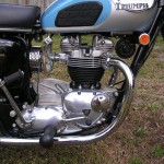 Triumph Trophy TR6 - 1968 - Engine and Gearbox, Amal Carburettor, Gear Lever, Knee Pad and Triumph Badge.