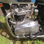 Triumph Trophy TR6 - 1968 - Motor and Transmission, Carb, Air Filter, Exhaust and Brake Lever.