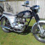 Triumph Speed Twin - 1964 - Right Side View, Frame and Forks, Wheels Brakes and Tyres, Seat and Grips.