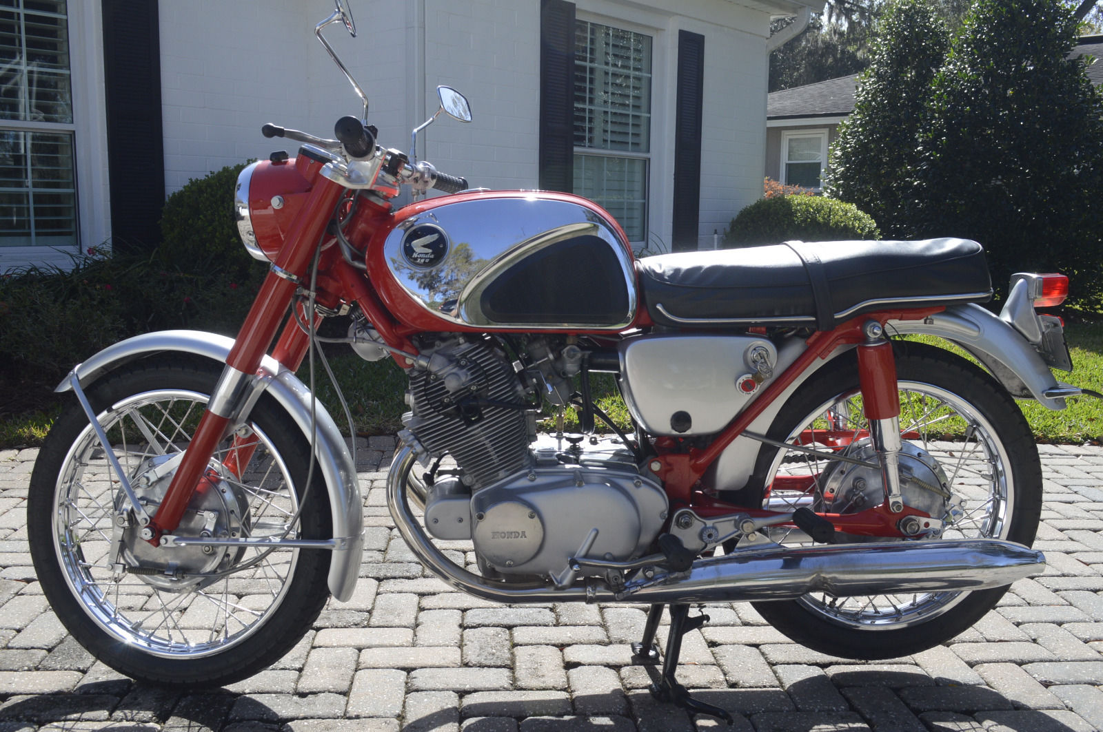 Restored Honda CB77 Superhawk - 1963 Photographs at Classic Bikes ...